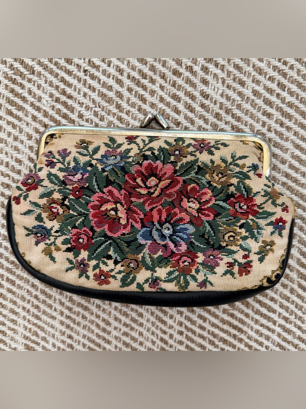 Vintage Floral Tapestry Clutch with Kiss Lock